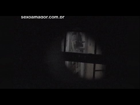 ❤️ Lourinho é filmado secretamente por um voyeur de bairro escondido atrás de tijolos ocos ️❌ Porno russo em pt.bdsmquotes.xyz ❤